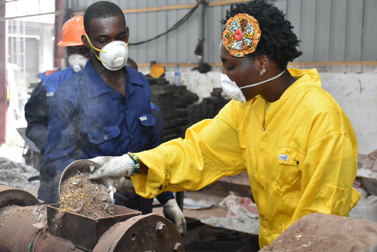 MTNGhana's tweet photo. It's day 19 of y'ello care and we are at Nelplast recycling company where plastic waste collected from James Town beach by MTN staff volunteers is being recycled into pavement blocks. #yellocare #BrighterLives https://t.co/WiFWMkdkBP
