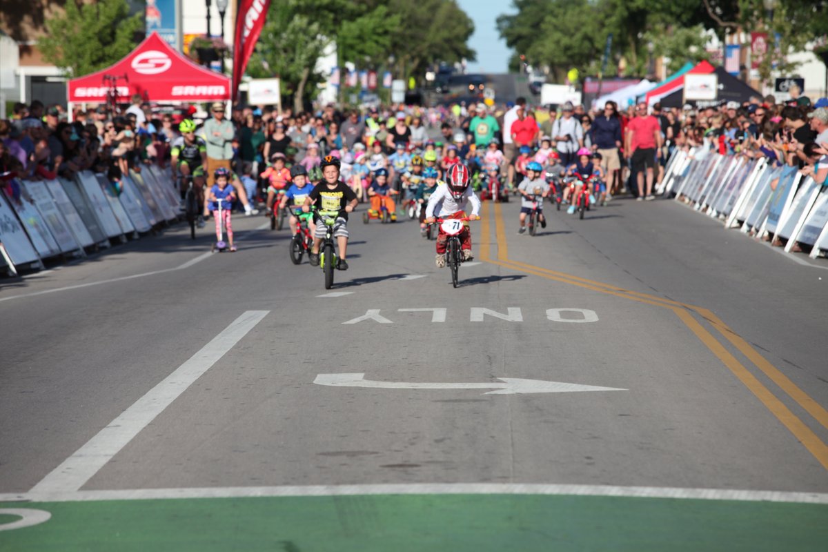 easttosaGP's tweet image. 10 days left to register for the ETGP Kids Race sponsored by @belaircantina - Enter to win a FREE bike at packet pick-up - Sign up at easttosa.org/ETGPkids #ToAD2018 #ETGP2018 #EastTosaGranPrix #ETGPkids