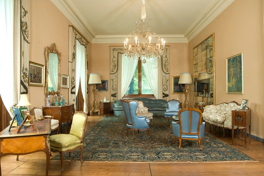 Take the tour! Inside Milan's famous Villa Necchi.

buff.ly/2JG1uz8

#decor #interiors #italian #italianvilla #famous