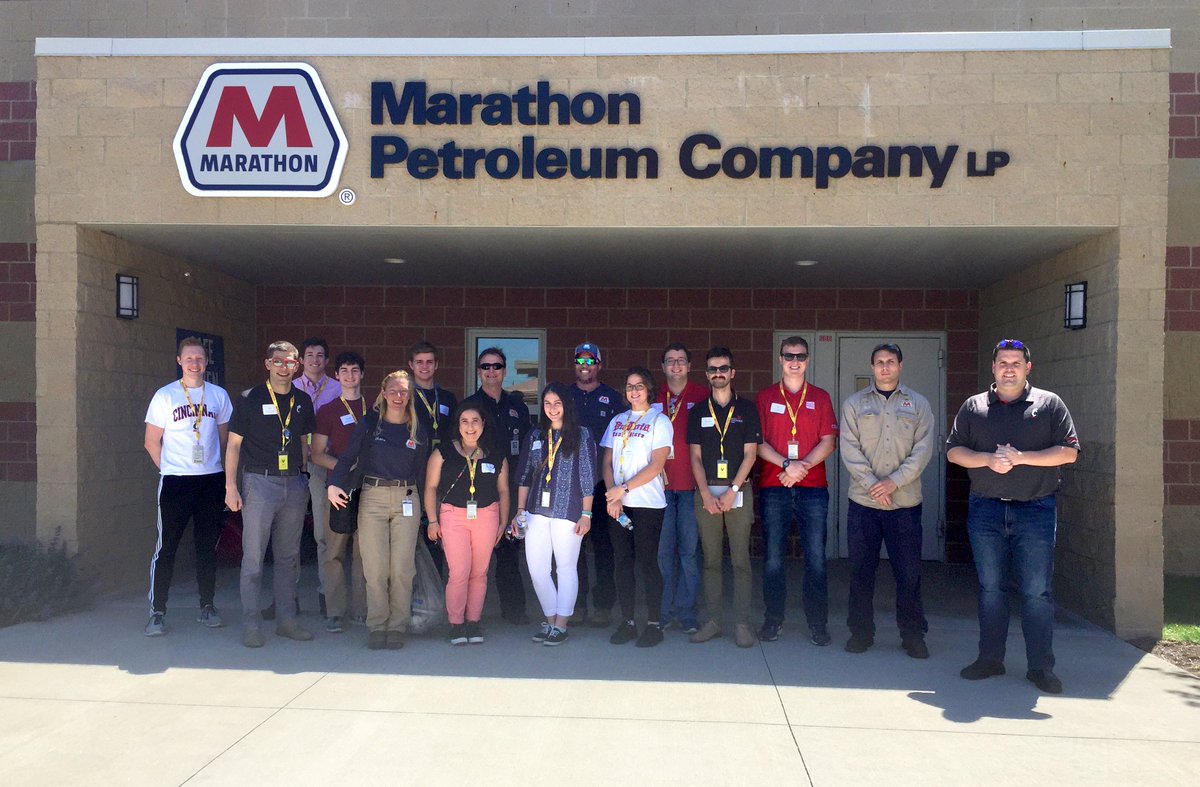 UC_CEAS's tweet image. A shout out to our co-op partner @MarathonPetroCo for the invitation to tour their refinery in Canton, OH. Incoming students got a glimpse of the refining process &amp;amp; along the way, learned how at @uofcincy &amp;amp; CEAS, #WeEngineerBetter.