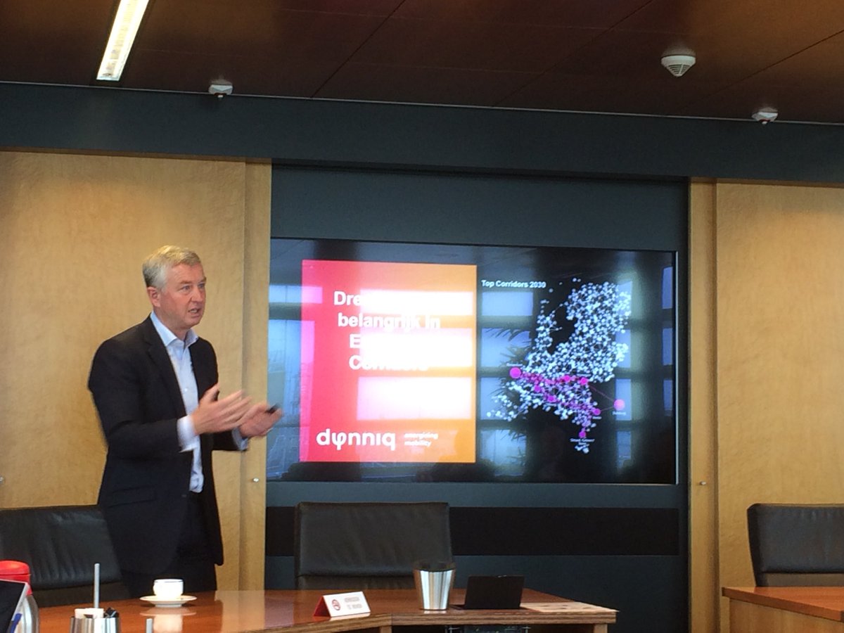 jptanis's tweet photo. Zinvol en inspirerend werkbezoek gehad van @micheleblom aan @DrechtstedenReg samen met partners; @DynniqGroup @Iv_Groep @BoskalisNL @arjanmaat , georganiseerd door @WDactualiteiten https://t.co/smu65nw0Cu