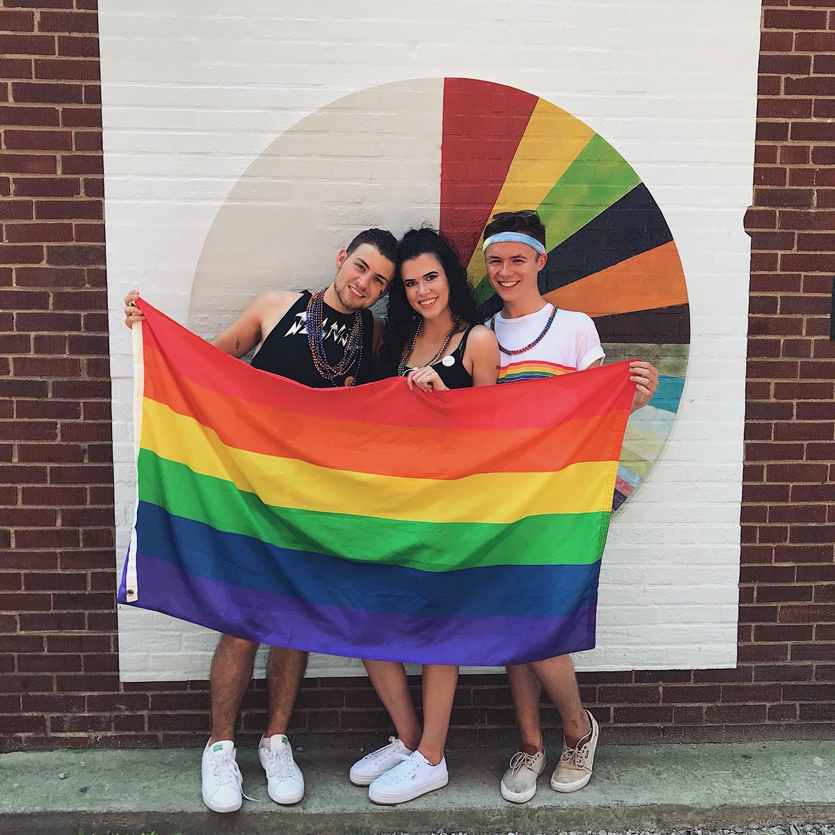 pseosu's tweet image. As we continue to learn more about the business world, we see the growing importance of embracing diversity and inclusion. Here are some of our brothers and a brother of @OSUDSP celebrating at the Columbus Pride Parade this past weekend!