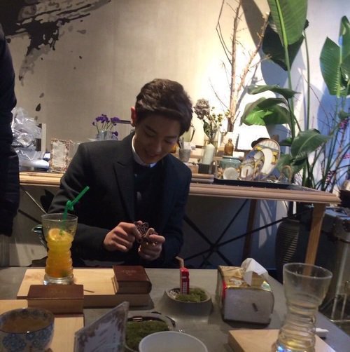 Have a date with Chanyeol

             DAY                             NIGHT