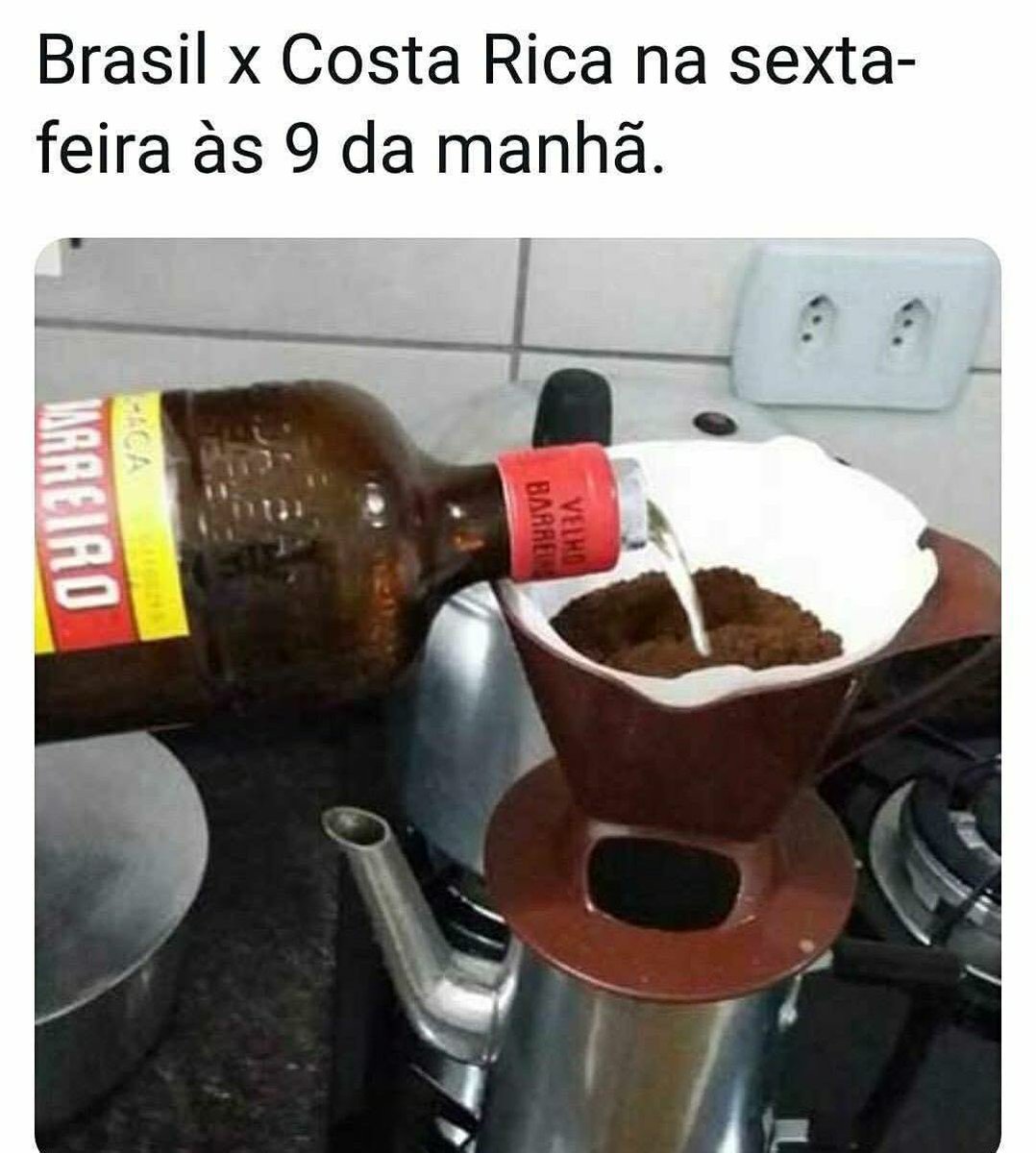 Allisonabdon's tweet photo. Espero todos pro Cafe! Mesmo #batlocal https://t.co/2enrEBevKv