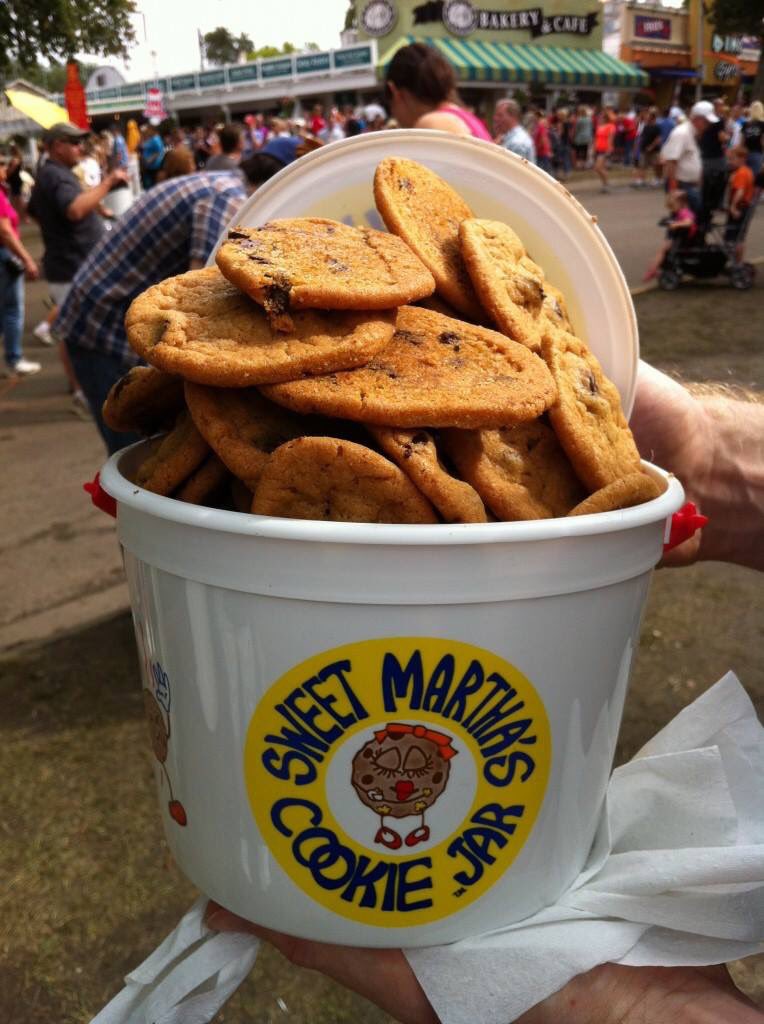 EverythinginMN's tweet photo. It won’t be long before you can grab your bucket! Tag the person you’re sharing with 😍🍪 https://t.co/DrZW3tEFrX