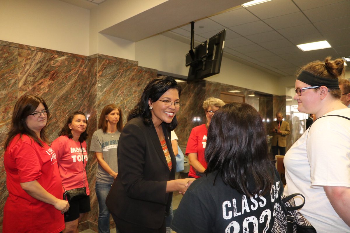 LA_Regents's tweet photo. Commissioner @KimHunterReed with Kristen Callais, Paula Rome and our #TOPSMoms at the Capitol today >> #SupportLaHigherEd #LaLege #LaGov #TOPS @LOSFA https://t.co/hoo1K70ovG