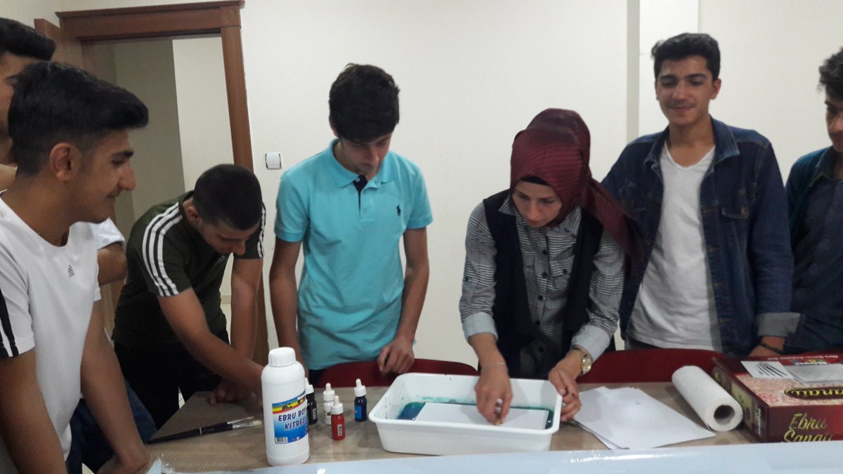 5Merkezi's tweet photo. Gençlik Projeleri Destek Programı 2016\1 Kapsamında Gençlik Ve Spor Bakanlığı Tarafından Desteklenen  Projemiz Kapsaminda #ebru egitimlerimiz devam ediyor
@ysmnkrblt06
#gencliksporbak
#GSBgenclikproje
#MUHAMMETCARTI
#VANÇATAK https://t.co/awnrFW3Vmb