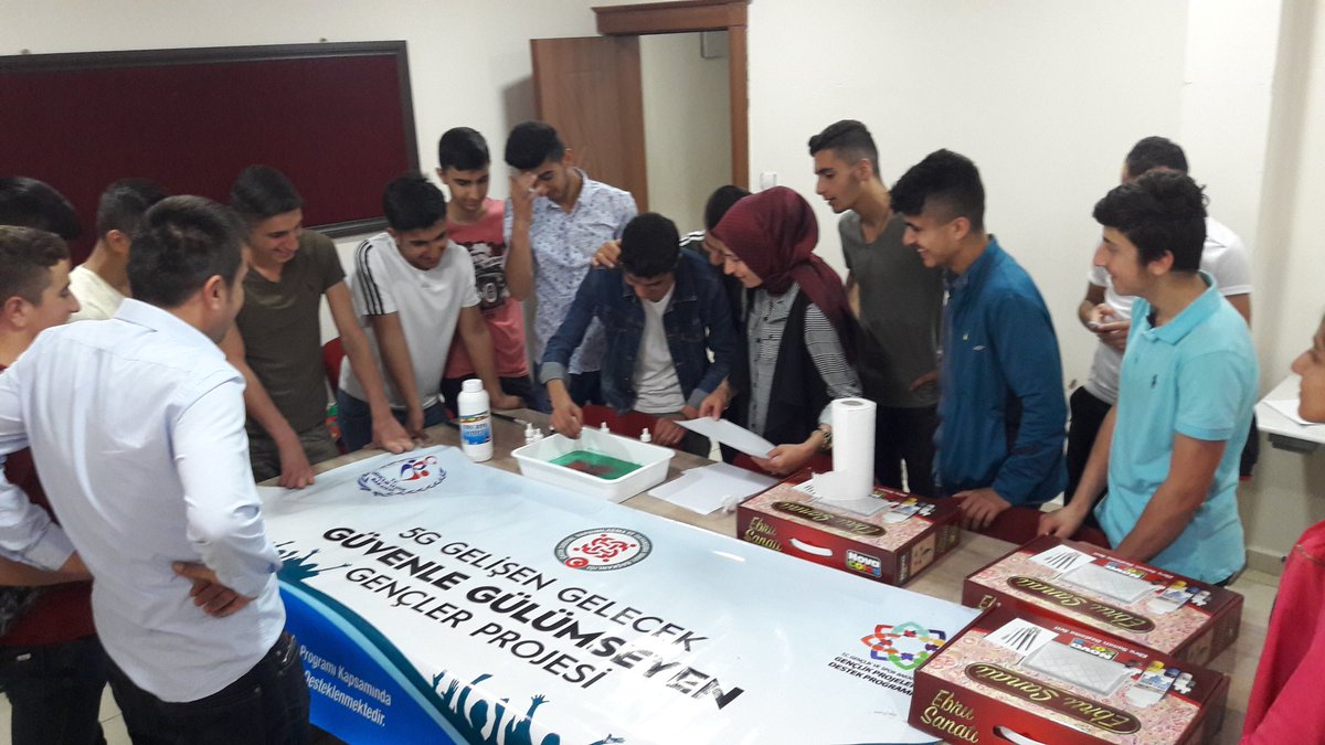 5Merkezi's tweet photo. Gençlik Projeleri Destek Programı 2016\1 Kapsamında Gençlik Ve Spor Bakanlığı Tarafından Desteklenen  Projemiz Kapsaminda #ebru egitimlerimiz devam ediyor
@ysmnkrblt06
#gencliksporbak
#GSBgenclikproje
#MUHAMMETCARTI
#VANÇATAK https://t.co/awnrFW3Vmb