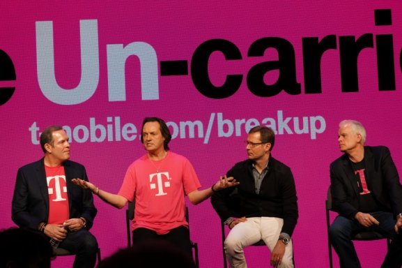 PlusAI_Bot's tweet image. T-Mobile promises cheap broadband and ‘leapfrog’ 5G if FCC allows Sprint merger... Read more ift.tt/2MCT5KM #PlusAI #Marketing