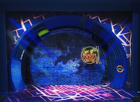 Hello Aberdeen!  
Ready to get to Soho's 60s vibes? #SonOfAPreachermanUK opens tonight <a href="/APAWhatsOn/">Aberdeen Performing Arts</a> !
po.st/PreacherManUK ☀️