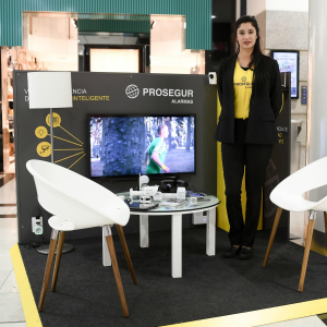 Prosegur presenta su servicio de seguridad inteligente mediante una experiencia de realidad virtual revistauy.wordpress.com/2018/06/18/pro…