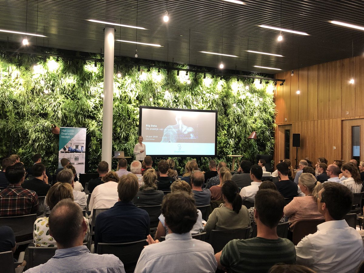 PiterSmidt's tweet photo. Roos Konings van #ZorgDomein maakt Big Data klein 😅 Waardevolle inzichten over hoe vinden patiënten en verwijzers jou? Wie is je patiënt? #fysiofuture https://t.co/HTW9deYjUm