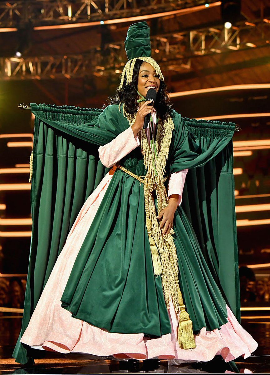 Guess that @TiffanyHaddish saw this dress in the window and just couldn't resist it! In case you missed it, Tiffany and her stylist, @LUXURYLAW paid tribute to Bob and #CarolBurnett at last Guess that @TiffanyHaddish saw this dress in the window and just couldn't resist it! In case you missed it, Tiffany and her stylist, @LUXURYLAW paid tribute to Bob and #CarolBurnett at last