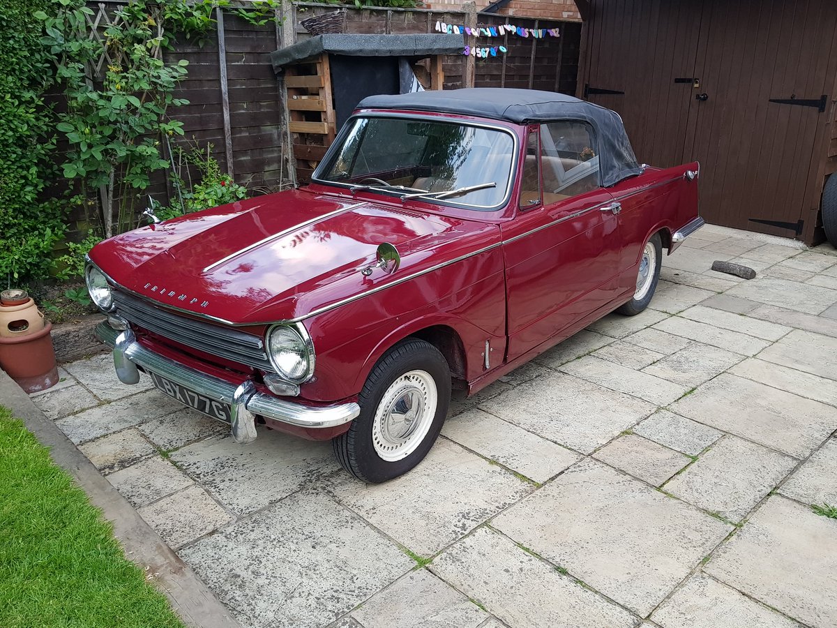 Autoprideuk's tweet photo. Not tweeted in a while. Lots has happened. Bought a Mk3 Cortina Estate, progressing work on the Dolly Sprint for its unsuspecting owner, some work on a Herald convertible, shaking down the 2500S ahead of the Round Britian Run in October, serviced a Dutch Mk4 Taunus. It never ends https://t.co/AEjqXr1XHl