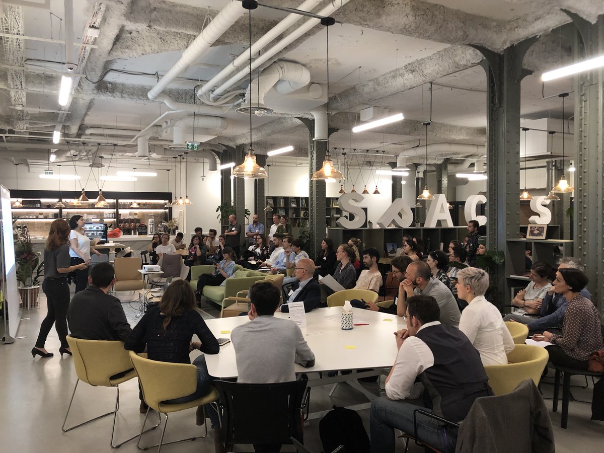 estvantillard's tweet photo. Good evening #ux a démarré @Palo_IT @Le_Laptop - Animée par @nanaparci Head of Design and Innovation France et Raja Haddad https://t.co/vgXbiphFUe