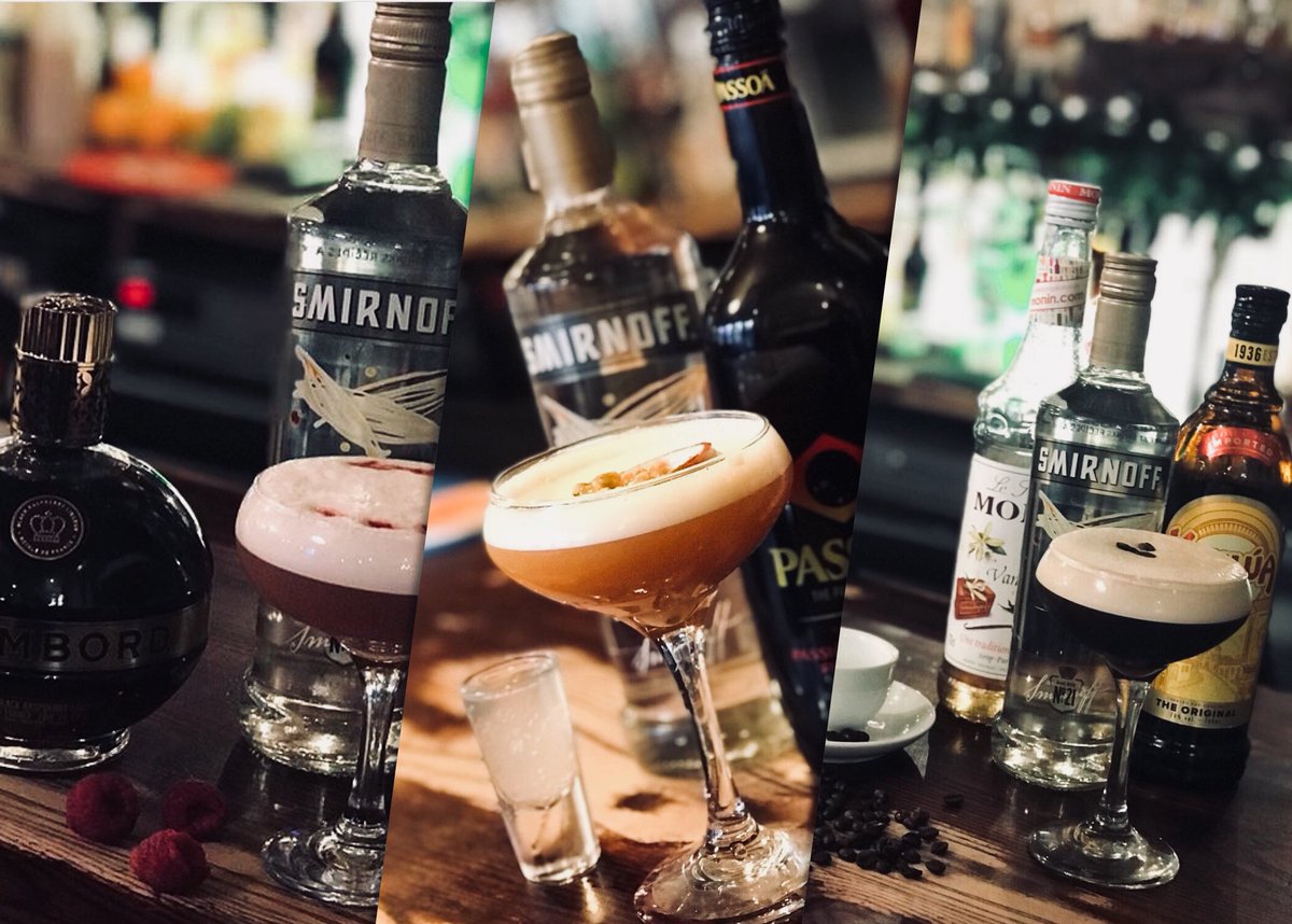 riftbarpreston's tweet photo. It’s national Martini day! 🍸🍸🍸
As well as a classic Martini we also offer French martinis, Pornstar martinis and Espresso martinis!
🍸🍸🍸
What better way to celebrate? Come down and try them all with our 2 for 1 offer! 
#NationalMartiniDay https://t.co/sb4ezGdLTL