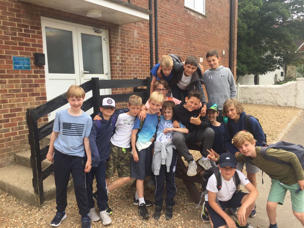NWSnl_Trips's tweet photo. #NLTrips #NLForm2 Highlights from the Isle of Wight, Day 2. The 3G Swing, volleyball, team-work and rock-climbing. https://t.co/8B1q3rvEz0