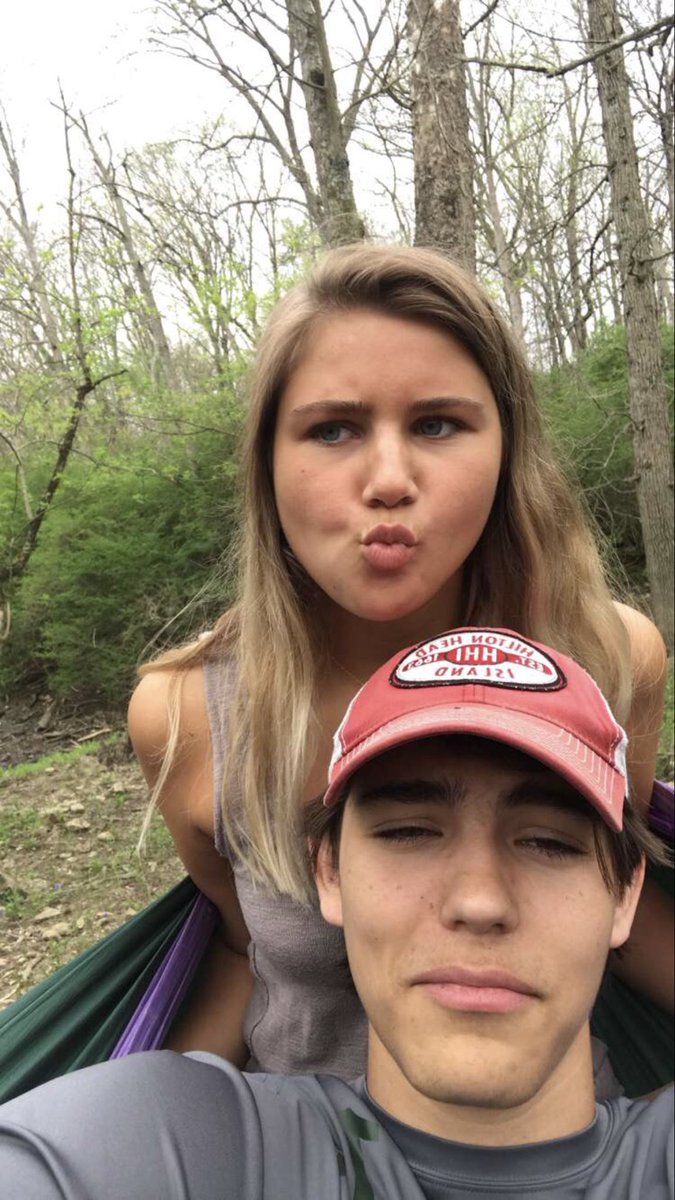 Altheaaread's tweet photo. Happy birthday to my best friend I love u !! ❤️ https://t.co/gYaVPQKXG3
