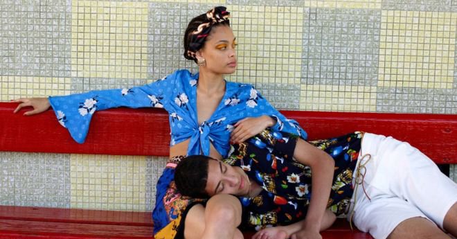 Asos has updated its animal welfare policy and will now ban silk, cashmere and mohair from its website. bit.ly/2JQZlRl (via <a href="/BBCNews/">BBC News (UK)</a>)