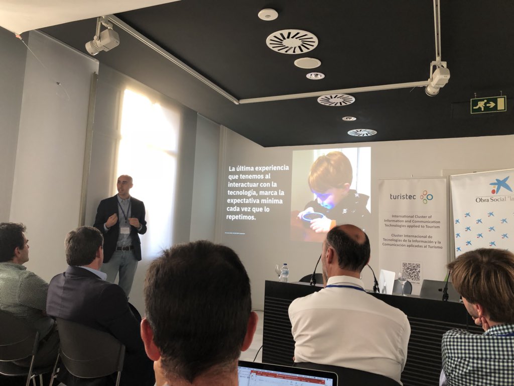 dordonyez's tweet photo. @uxjose @IBM el cliente va a basar siempre su exigencia en la expectativa generada #AI 
4 knowing for Growing @turistec https://t.co/sOMsHW0zU2