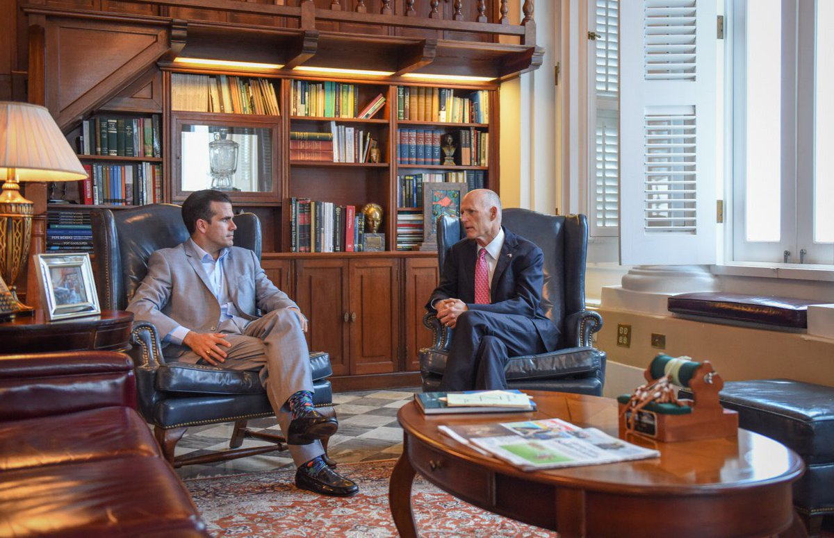 ricardorossello's tweet photo. Dialogando con el gobernador de #Florida @FLGovScott tras nuestra participación en el foro de #P3SummitPR sobre Alianzas Público Privadas Participativas. @fortalezapr https://t.co/DsIrRTdKhO