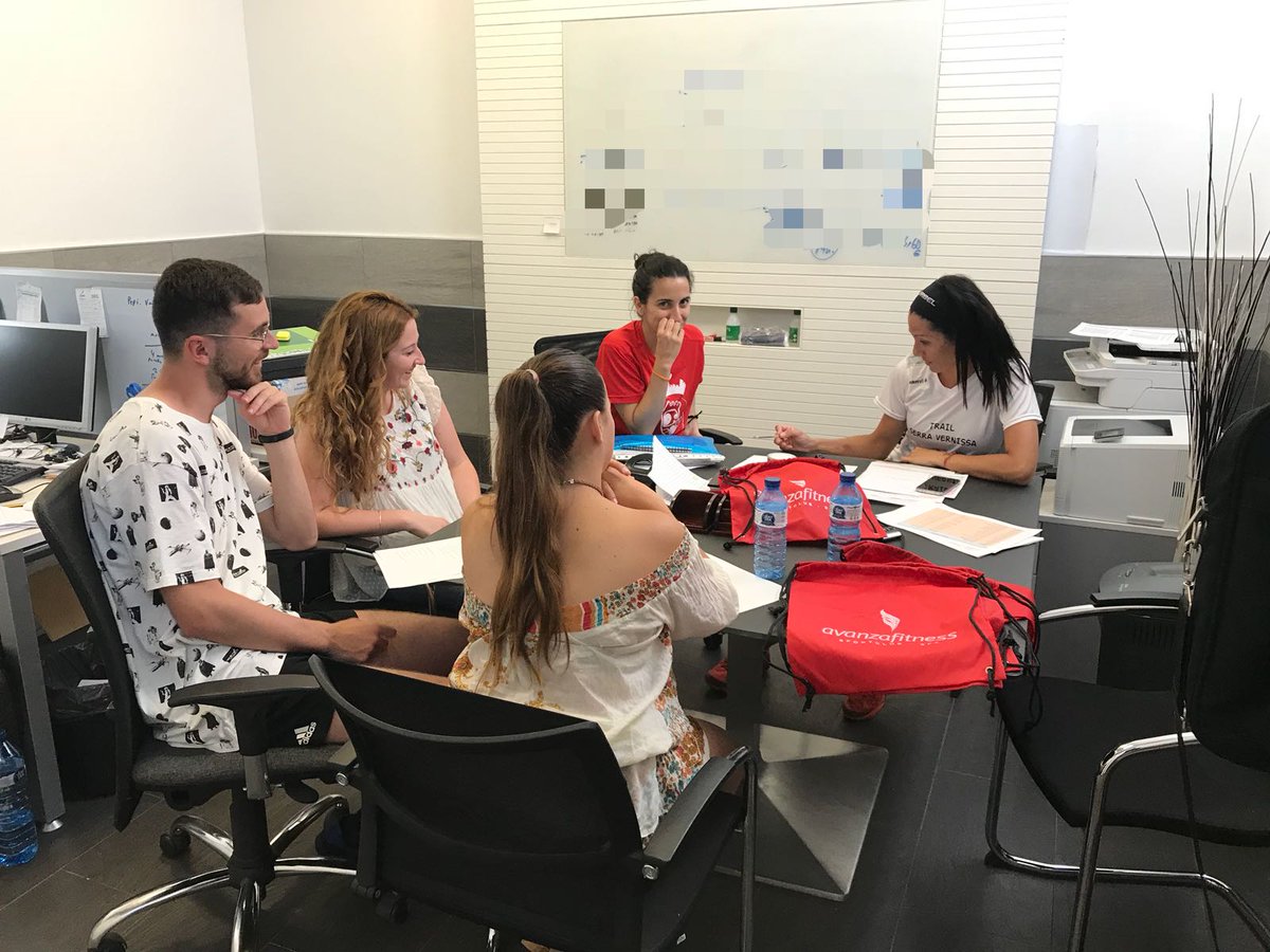 Reunión de trabajo para preparar “l’escola d’estiu 2018”! Inscripciones cerradas a una semana de empezar! Gracias a todos los papis/mamis por la confianza en Avanza Fitness!