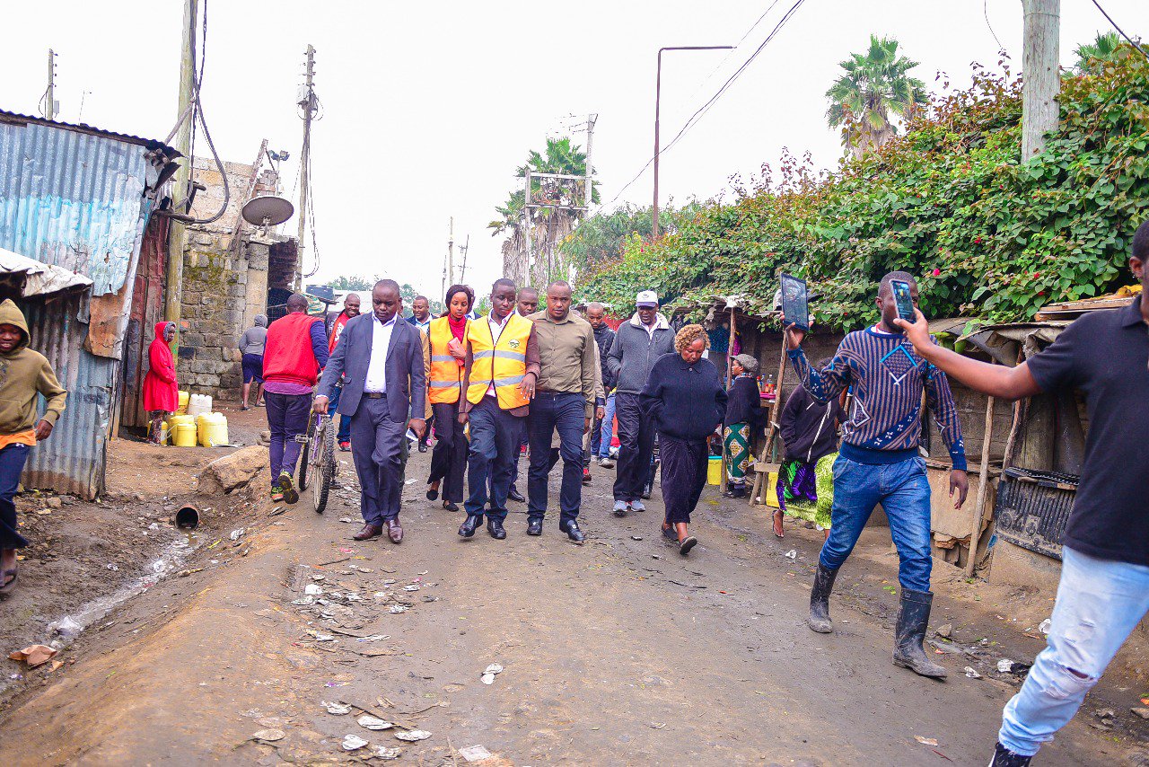 Hon. Jaguar inspects various road projects in Starehe ...