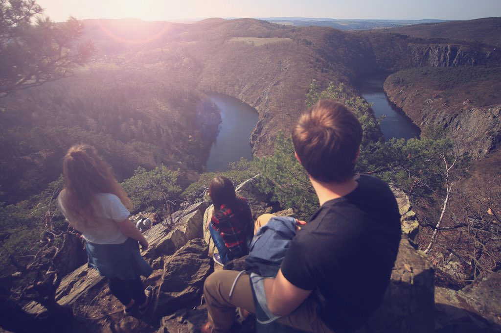 Hiking and Explore tweet media