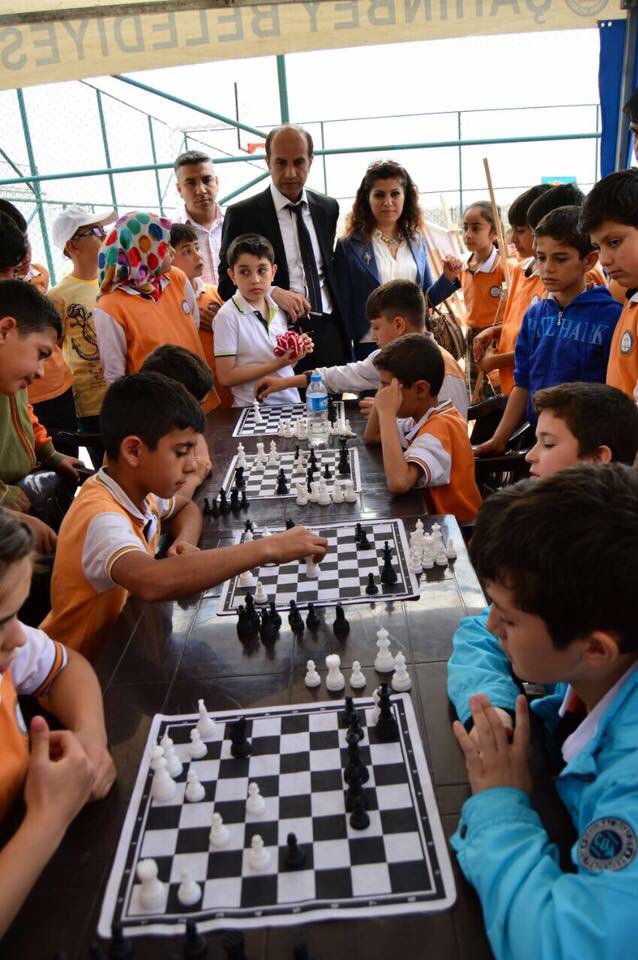 Öğrencilerimizi her alanda geliştirmeye çabalayan büyük bir aileyiz. Bu çocuklar bizim. Gelecek bizim.  #farkliyizogretmeniz