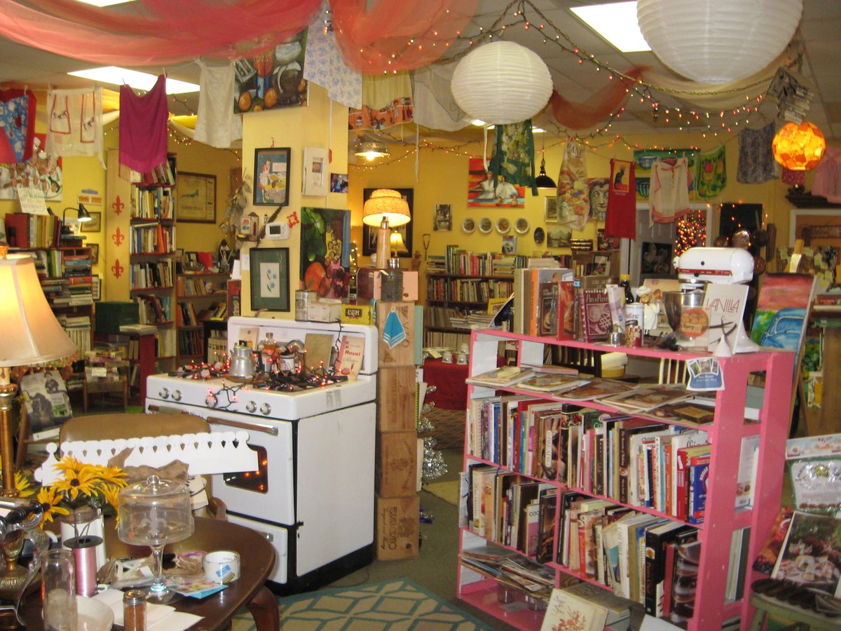 Kitchen Witch tweet media