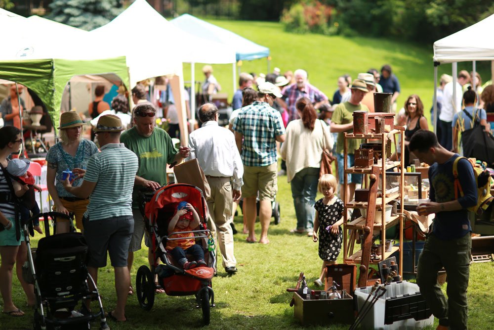 Wanna shop the flea this summer?  <a href="/goodhood_/">GOODHOOD</a> has allll of our upcoming market dates for ya right here: buff.ly/2J7OUVf and you can find them on our site too! leslievilleflea.com  ❤️ NEXT MARKET: Sunday, July 8 at Ashbridge Estate
