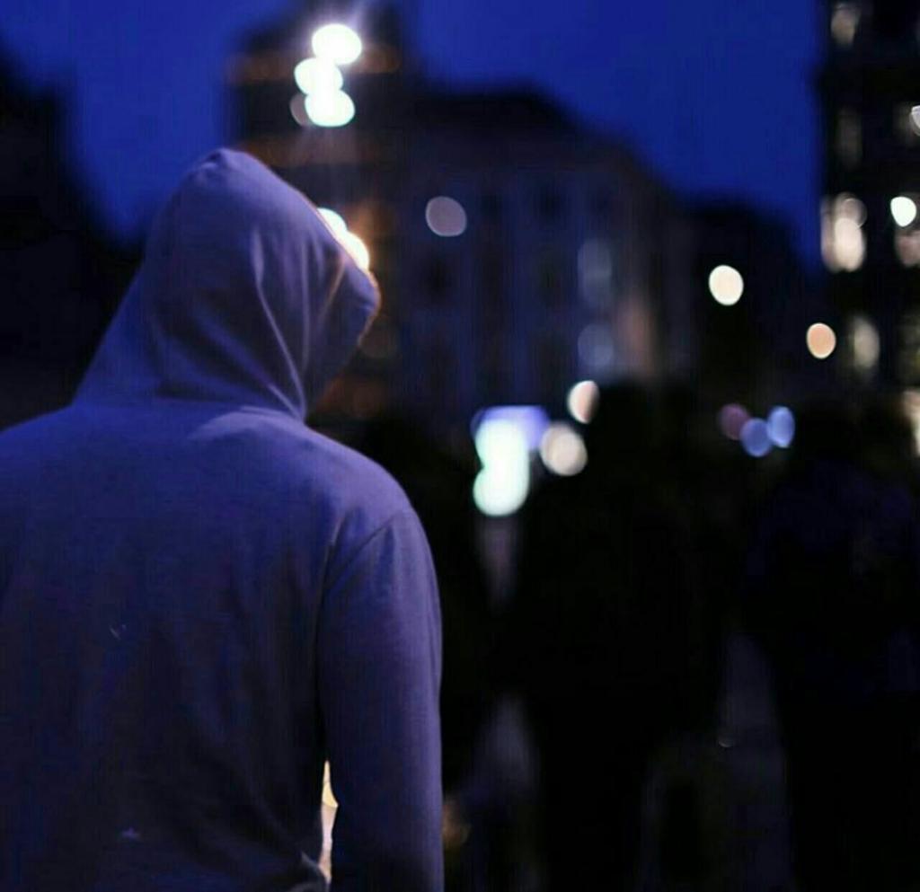 يِّأّلَبَِّسمَهِ أّلَيِّ غٌأّيِّبِهِ عٌنِ شٍفِّأّتّيِّ😔
مَتّى تّردِيِّنِ لَشٍفِّأّتّيِّ وِأّروِقِ