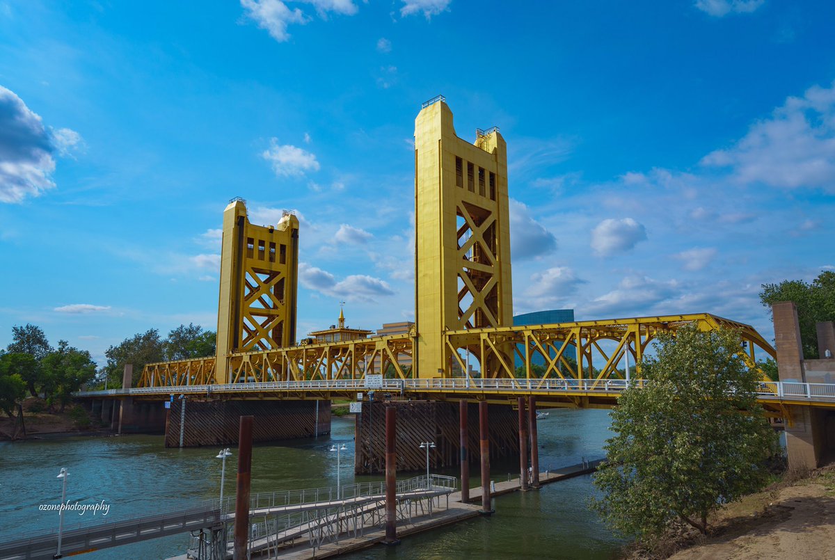 241bigboy's tweet photo. I guess it’s #towerbridgetuesday @oldsacramento @VisitSacramento @DowntownSac https://t.co/2B7O5xbWGc