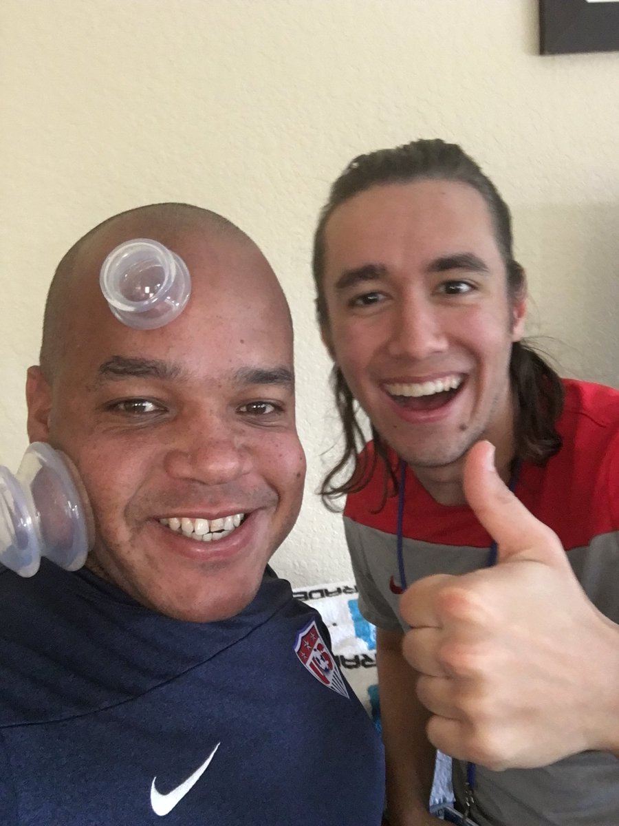 Muck_usa_1's tweet image. Happy Birthday to my roommate that didn’t tell me this was a bad idea @MikeMoore94  #uspnt #ussoccer