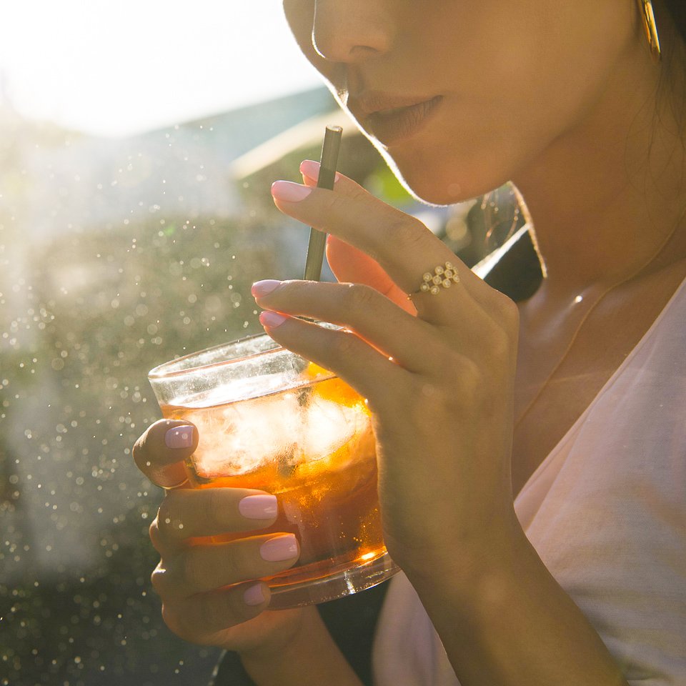 Emeralddayspa's tweet image. From relaxing on the patio, to going out with friends.. 
Here are some effortless beauty tips: Gel polish, Glee Jewelry, &amp;amp; lash and brow tinting. Come let us to the work, so you can have the fun! #yyj #spatip #beauty