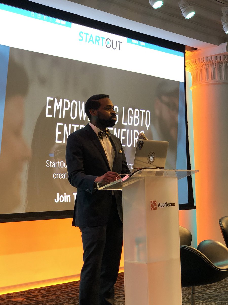 CholoCouture's tweet photo. Excited to emcee the #Developingpride 2018 event @AppNexus! Great crowd, and great panel w/ @MadelenaMak and Philip from @swoup to talk Pride and entrepreneurship! @StartOut @NYTechAlliance @queertechnyc https://t.co/vPcwwnjdq7