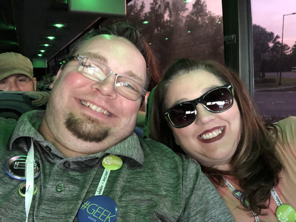 TechJax's tweet image. My lovely @QuosalQuote Admin and I off the play around at Dave and Busters with the rest of the #AN18 crew!