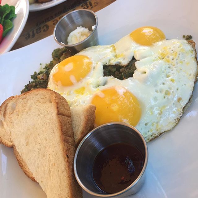 Sometimes the simplest things are the best! 🤤
📷 : lookjerrickson