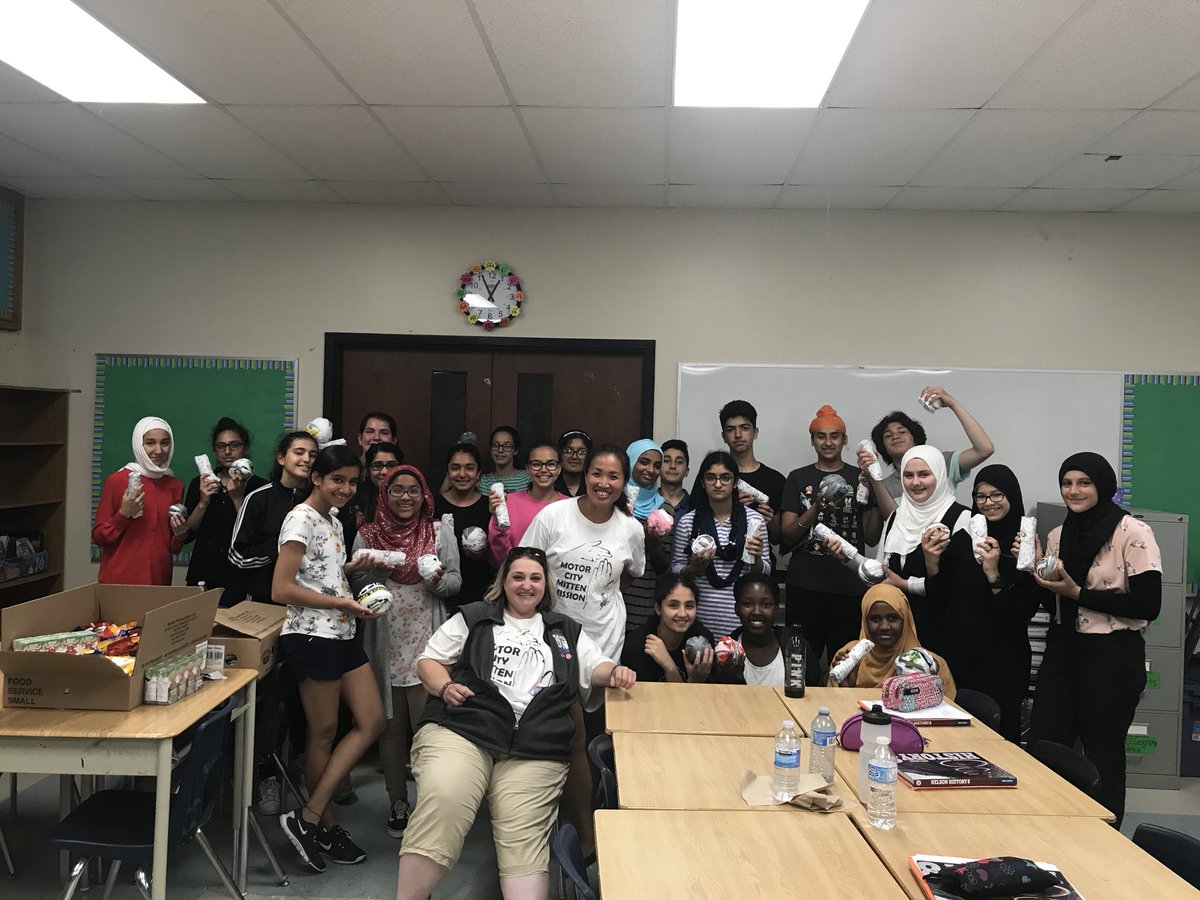 Sbuffa (@sophanbuffa) on Twitter photo Congratulations <a href="/northwoodps/">Northwood School</a> Mrs Vergauwen’s group of students for being the first #gecdsbProud to complete the Plarn Challenge! Thank you <a href="/PitaPitCanada/">Pita Pit Canada</a> Pita Pit Windsor for providing pitas, chips and a drink for all the students. @mcitymitten <a href="/GailMarlow/">Gail Marlow</a> Congratulations <a href="/northwoodps/">Northwood School</a> Mrs Vergauwen’s group of students for being the first #gecdsbProud to complete the Plarn Challenge! Thank you <a href="/PitaPitCanada/">Pita Pit Canada</a> Pita Pit Windsor for providing pitas, chips and a drink for all the students. @mcitymitten <a href="/GailMarlow/">Gail Marlow</a>