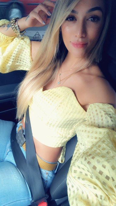 Hello wooooorld 😘 https://t.co/gGGU4EvDKu