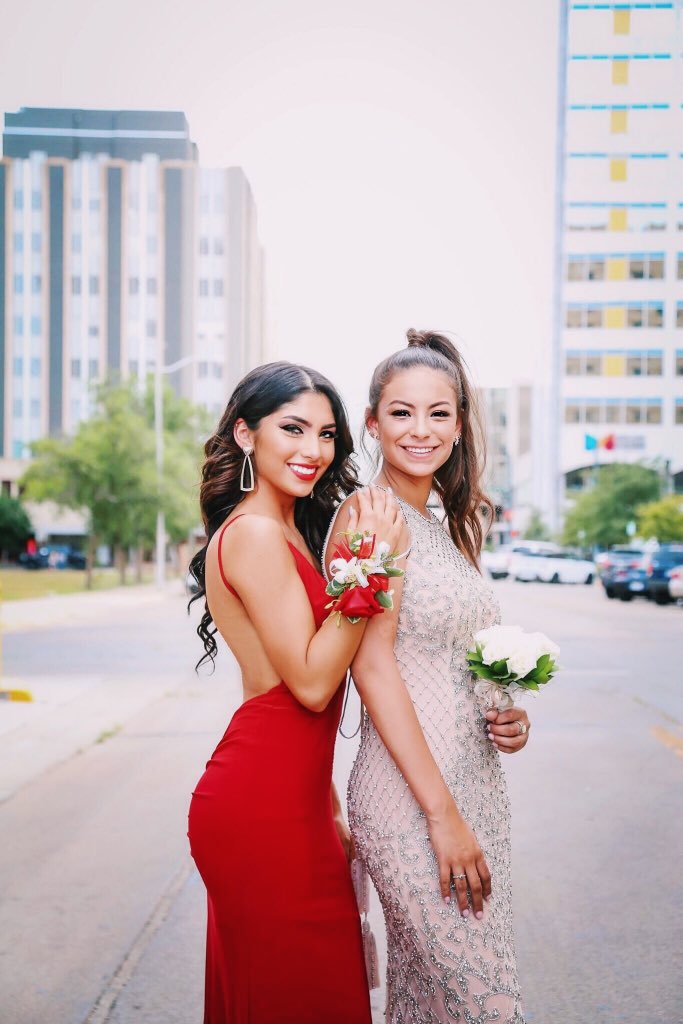Madi_sena04's tweet photo. HBD BIFFLE! You’re the best Ilysm! Have an amazing birthday!🌟💜 @Alex_vargas19 https://t.co/7O0OnGqR8M