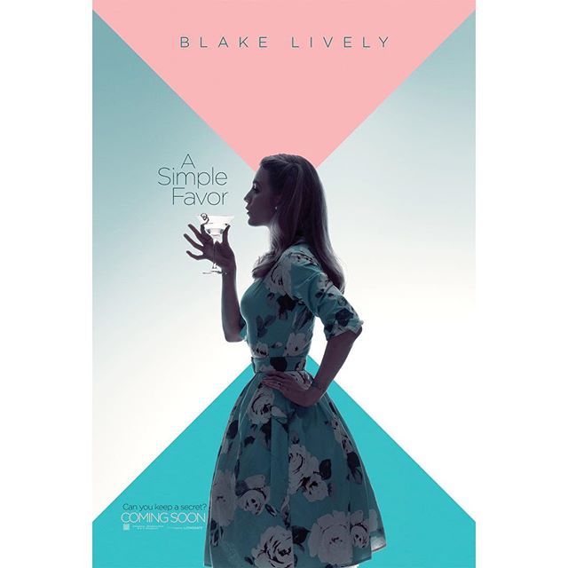 Emily (<a href="/blakelively/">Blake Lively</a> ) es un misterio, ¿qué esconderá tras su copa?
.
.
#UnPequeñoFavor muy pronto solo en cines.