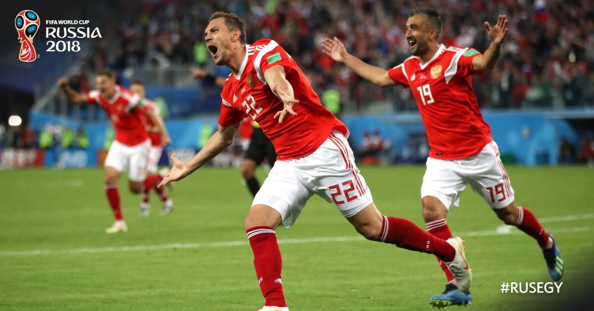 ARTEM_KLYUSHIN's tweet photo. РОССИЯ ВПЕРЕД!!! ВЫИГРАЛИ РОДНЫЕ!!!
#РоссияЕгипет - 3 : 1

МОЖЕМ!!! УМЕЕМ!!! ДЕЛАЕМ!!!⚽
#RUSEGY #ЧМ2018⁠ ⁠⁠ ⁠⁠ ⁠⁠ ⁠⁠ #WorldCup⁠ ⁠⁠ ⁠⁠ ⁠⁠ ⁠ ⁠ #ВместеМыКоманда⁠ ⁠⁠ ⁠⁠ ⁠⁠ ⁠⁠ ⁠ https://t.co/ie3H9dzU0p