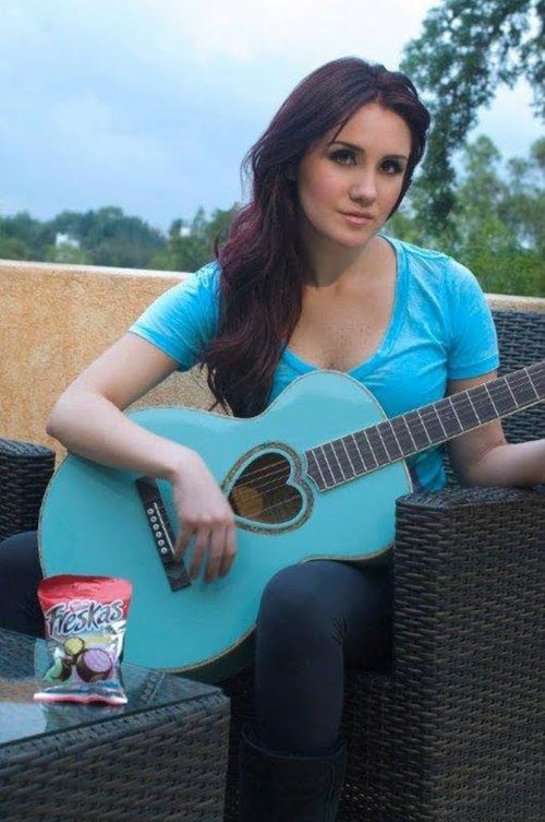 TainGiordani's tweet photo. #KCAMexico #CamilaCabello #Havana #Camilizers #DulceMaria #MuyPadres
RT= VOTO https://t.co/GEj6CUW7rj