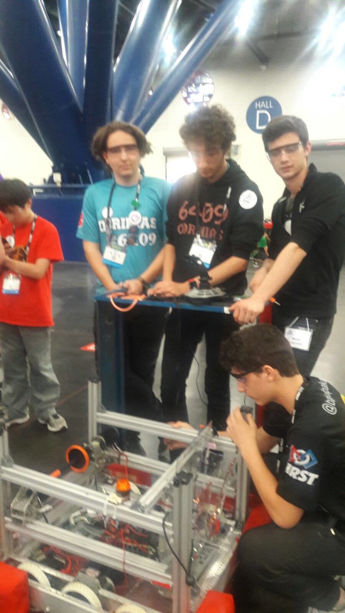 Odrinias adlı robotik takımımız kendi kategorisinde dünya şampiyonu oldu ve bayrağımızı Amerika’da dalgalandırarak bizi gururlandırdı 🇹🇷🇹🇷🇹🇷 

Öğrencilerimize inanıyoruz ve onları her koşulda destekliyoruz çünkü biz #farklıyızöğretmeniz