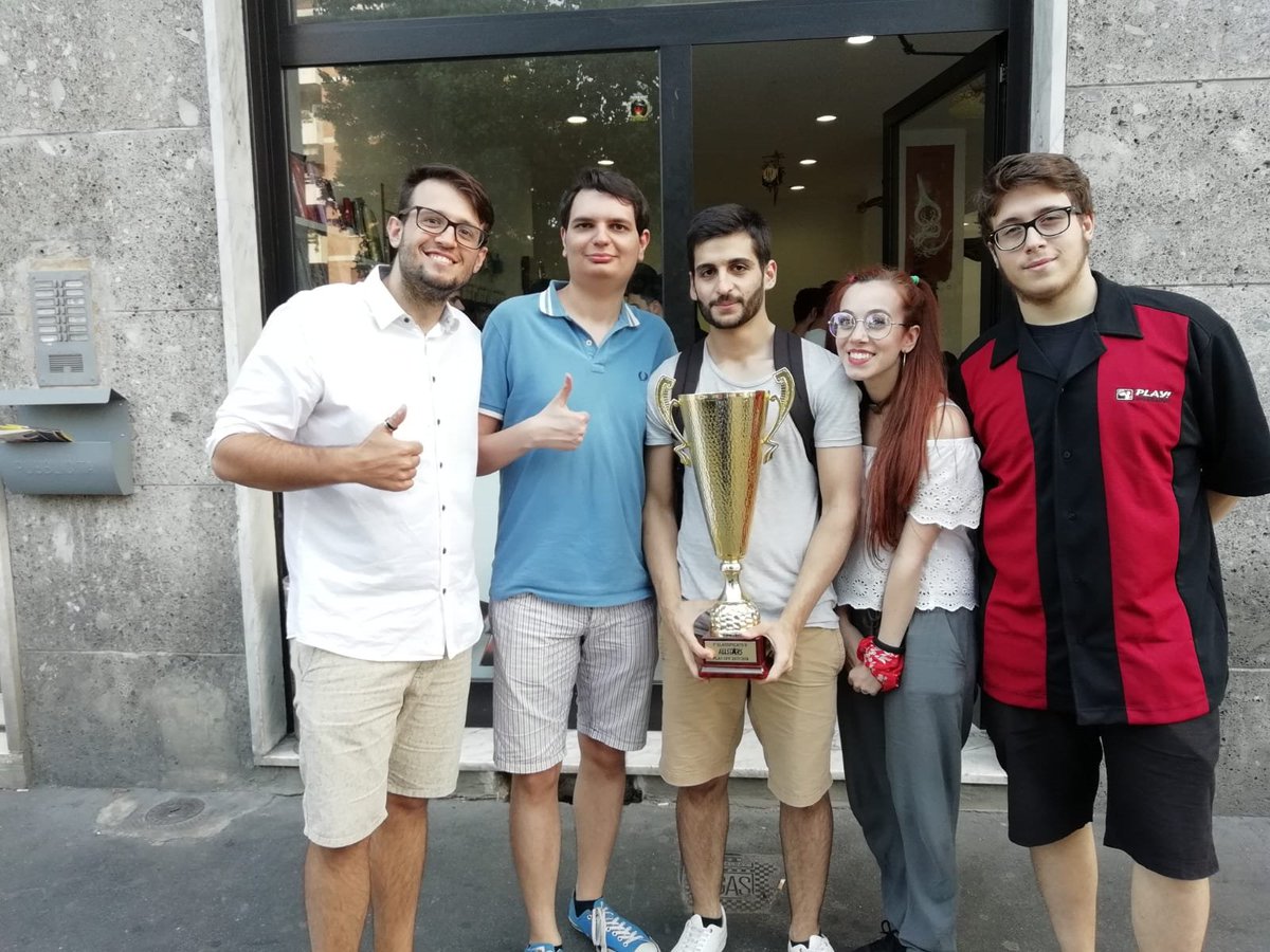 OhItsWhite's tweet photo. Complimenti ad @Mean_vgc per aver vinto il MSS e a @duomark91 e @wjbaxVGC per aver preso finalmente l'invito.
Grazie a tutte le persone che sono venute al mio MSS e arrivederci alla prossima stagione🌺✨
#PlayPokemon https://t.co/l1UZUhCMra