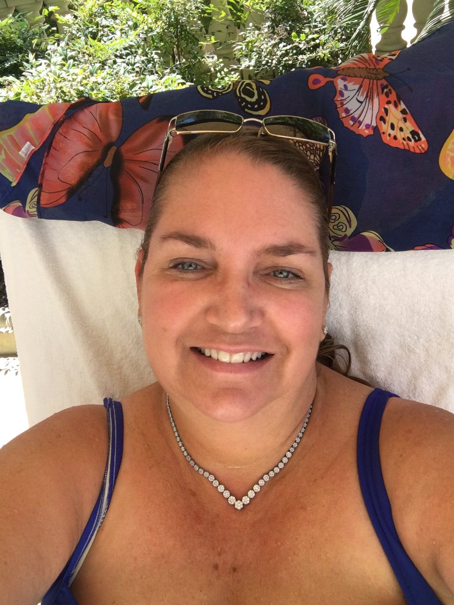 DonnaMarieKirk2's tweet photo. Hello from Vegas! #TFF #blessed https://t.co/ATVc0DdipW