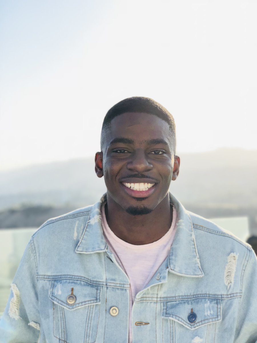 WorkdayLife's tweet photo. Have you met #Software Application Development Intern, @ero_osagie yet? Osagie is passionate about helping others and is currently working on creating a non-profit that exposes and enables children in the Los Angeles to learn #computerscience. What a great project! #wdayintern https://t.co/0CP7oT8N6L