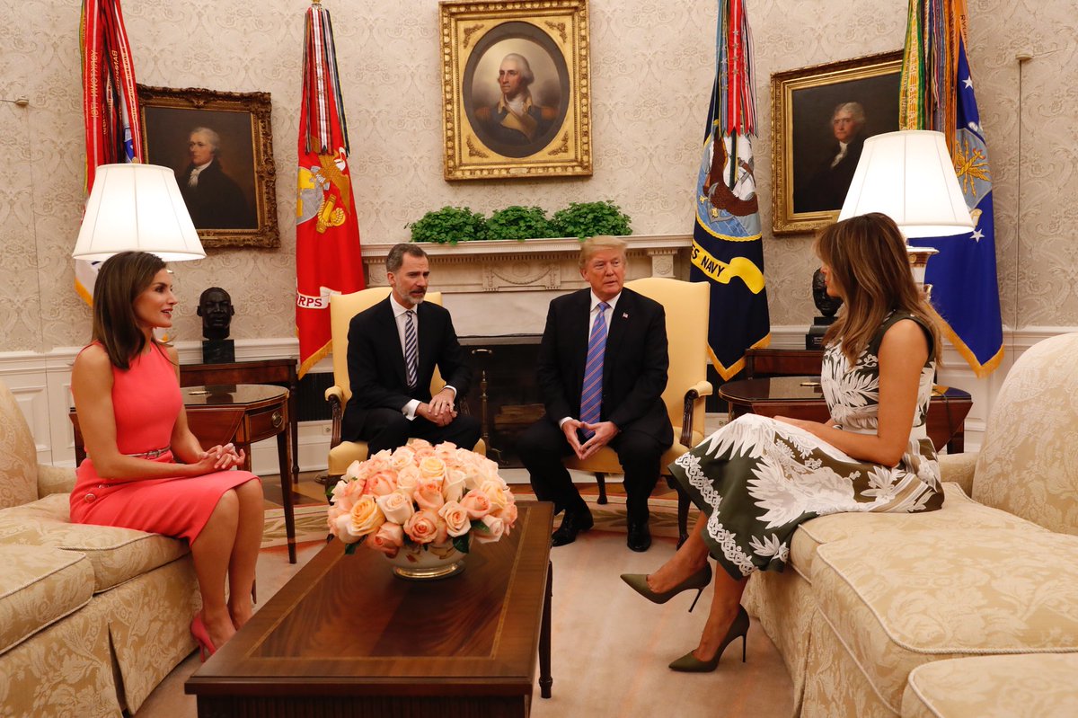 Encuentro de los Reyes con el Presidente de EEUU, Donald Trump, y la Primera Dama, Melania Trump.  <a href="/WhiteHouse/">The White House</a> . Viaje de los Reyes a EEUU. casareal.es/ES/Actividades…