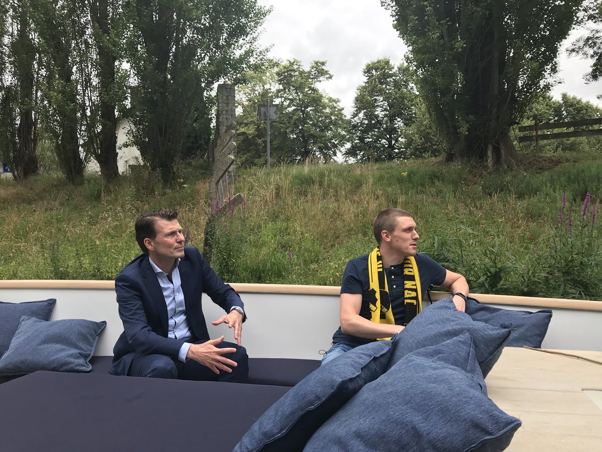 JanineBosss's tweet photo. Vandaag Marnick uit België te gast in Breda om de stad en bewoners te leren kennen. Warm welkom voor Marnick met dank aan @JustinGoetzee #bredabestebinnenstad https://t.co/EXG9rIIufe
